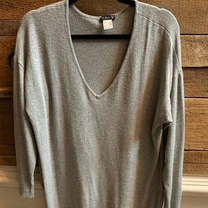 Venus - Grey V-Neck Knit Sweater (L)